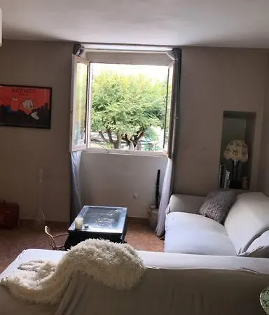 Appartement Charmant Logement Avec Terrasse Sous Les Voutes
